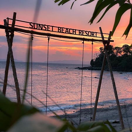 Sunset Beach Resort Weh سابانغ المظهر الخارجي الصورة