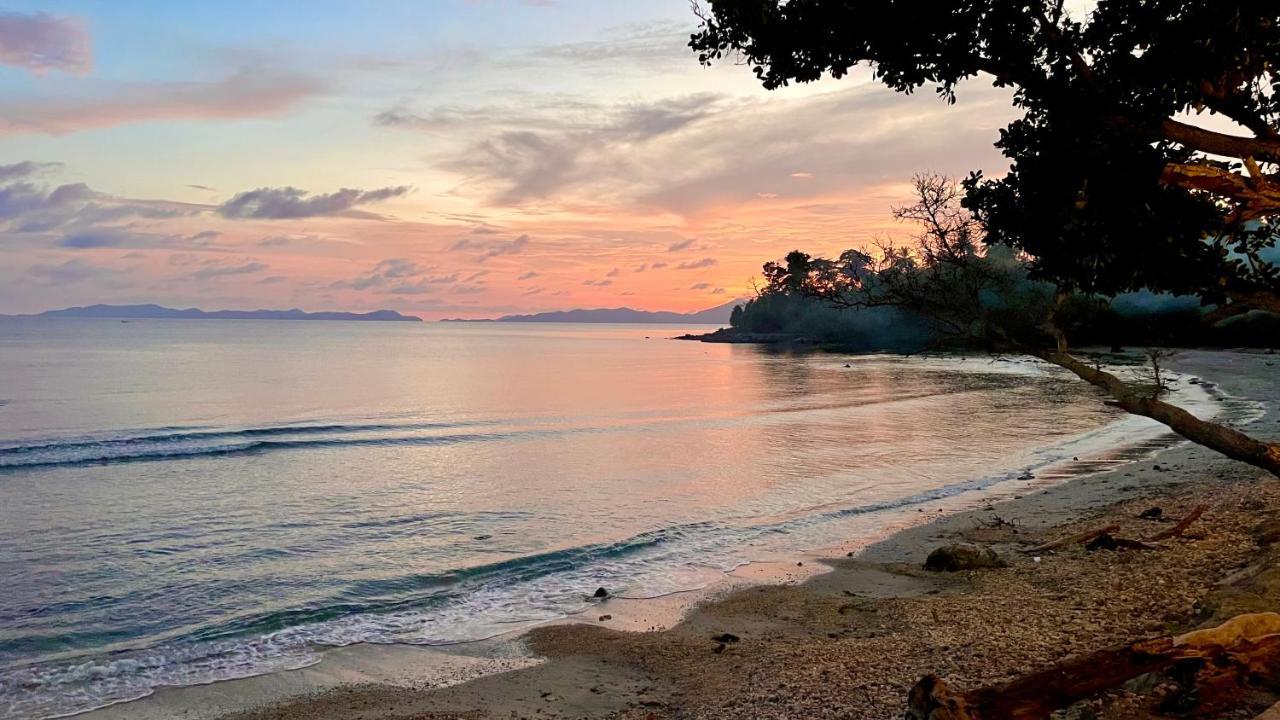 Sunset Beach Resort Weh سابانغ المظهر الخارجي الصورة