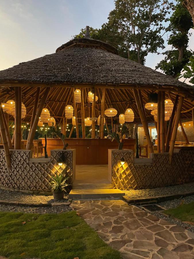 Sunset Beach Resort Weh سابانغ المظهر الخارجي الصورة