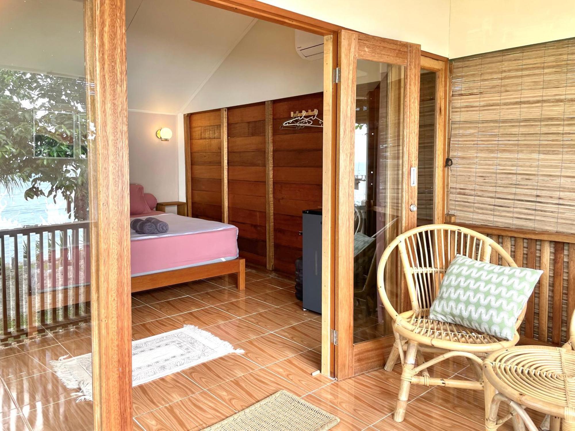Sunset Beach Resort Weh سابانغ المظهر الخارجي الصورة