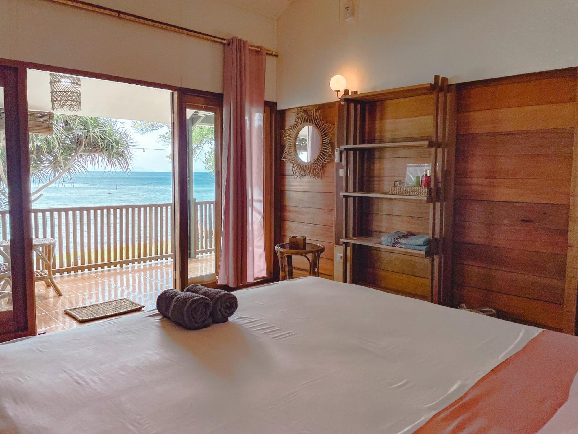 Sunset Beach Resort Weh سابانغ المظهر الخارجي الصورة