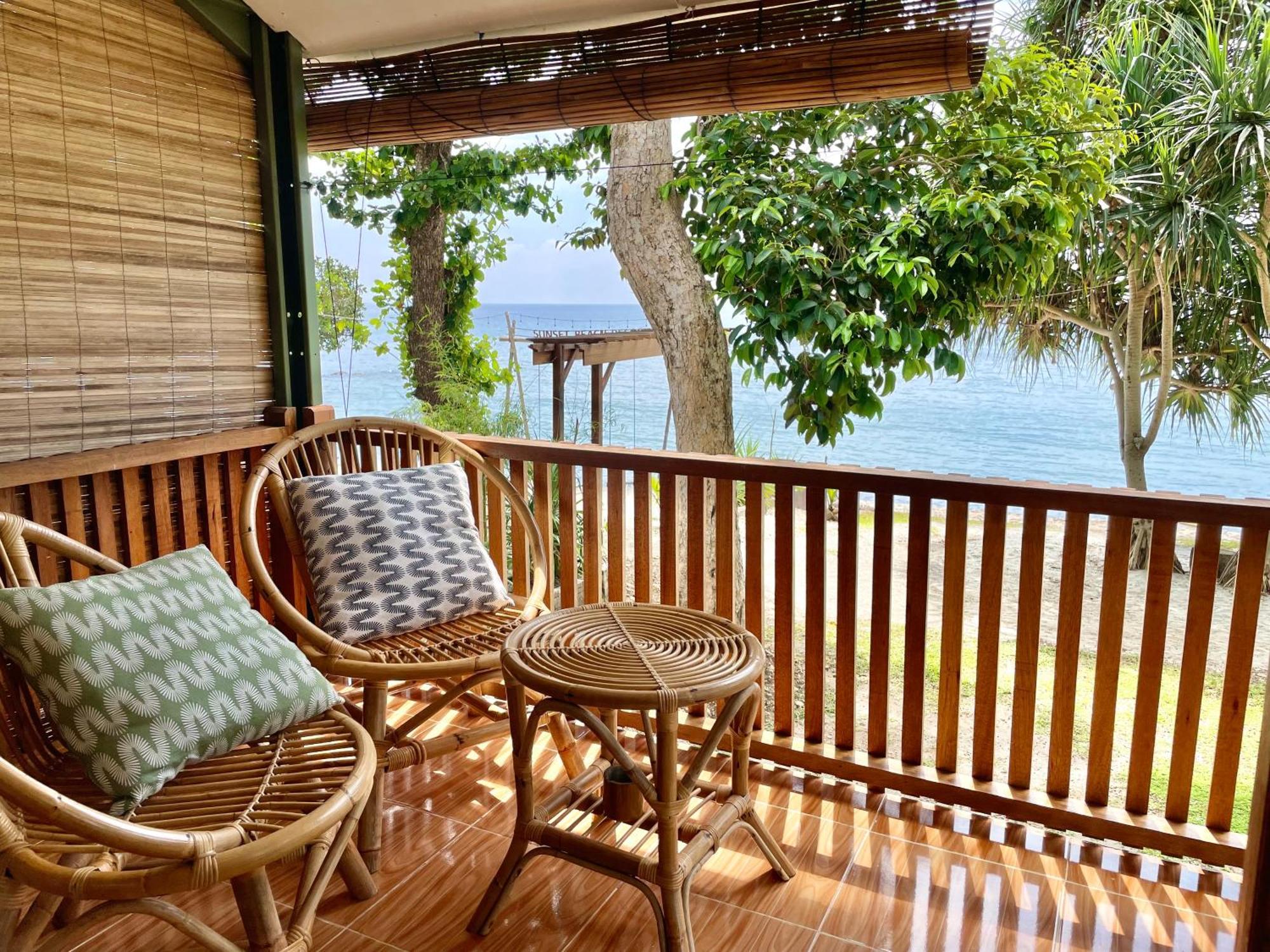 Sunset Beach Resort Weh سابانغ المظهر الخارجي الصورة